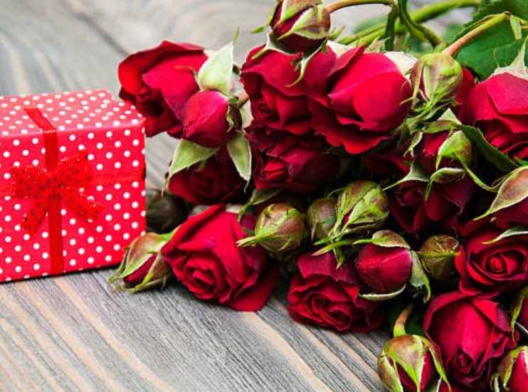 The Most Romantic Valentine’s Day Flower Trends for 2025 to Pre-Order Today