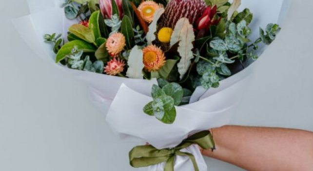 Bringing Nature Indoors: How Flowers Transform Spaces and Emotions