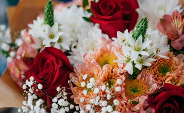 How to Make Your Flower Delivery Surprise Extra Special