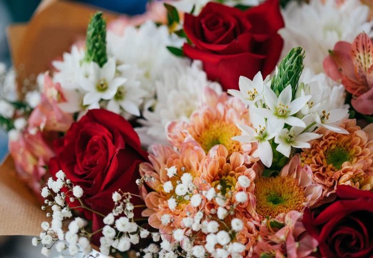 How to Make Your Flower Delivery Surprise Extra Special