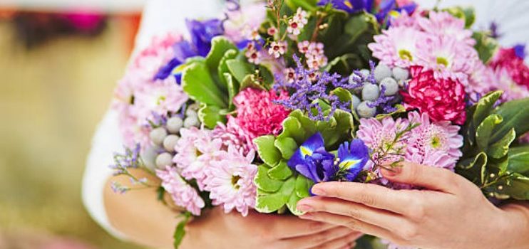 How to Choose the Perfect Bouquet for Same-Day Flower Delivery