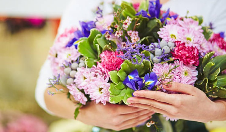 How to Choose the Perfect Bouquet for Same-Day Flower Delivery