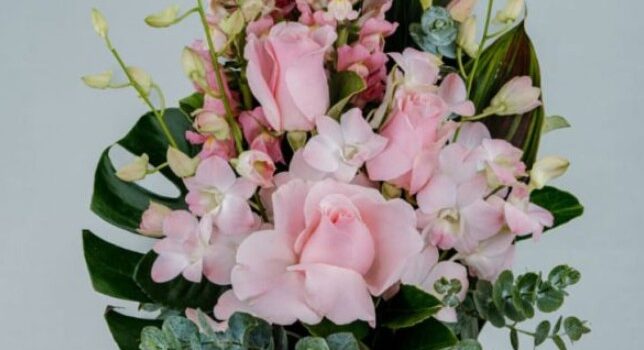 Fresh Blooms, Endless Smiles: The Secret to Choosing Flowers That Leave a Lasting Impression