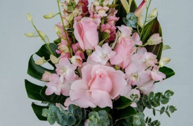 Fresh Blooms, Endless Smiles: The Secret to Choosing Flowers That Leave a Lasting Impression